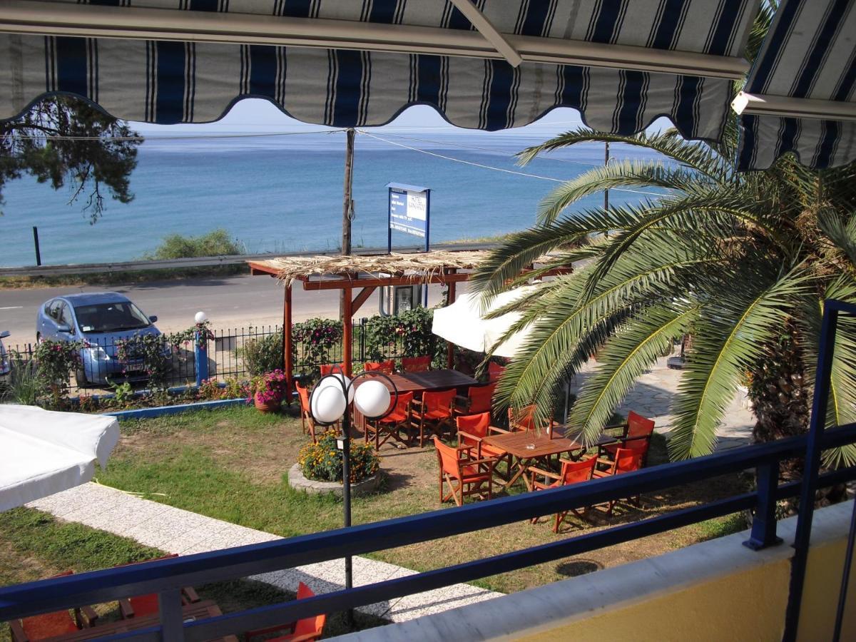 Kangaroo Hotel Mola Kaliva Zimmer foto